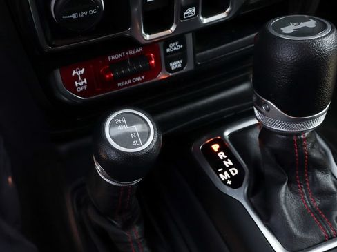 Used 2021 Jeep Wrangler Unlimited Rubicon AWD/4WD image 42