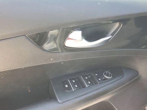 Certified 2024 Kia Forte GT-Line w/ GT-Line Premium Package image 17