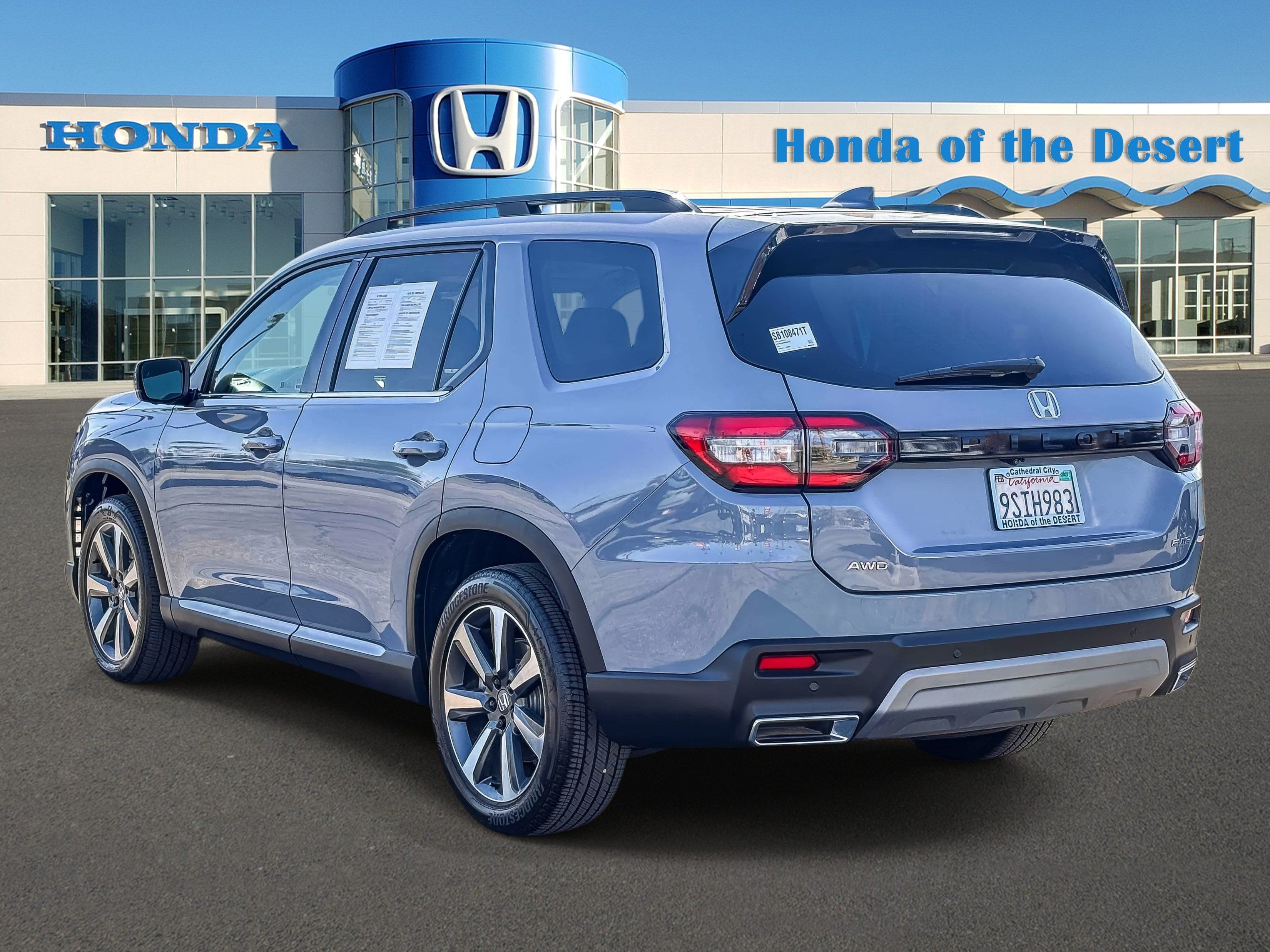 Certified 2025 Honda Pilot Elite image 5