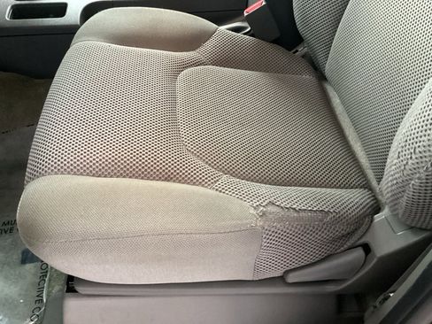 Used 2016 Nissan Frontier SV image 13