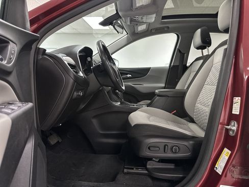 Used 2019 Chevrolet Equinox LT w/ LT True North Edition AWD/4WD image 10