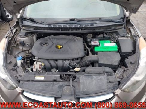 Used 2013 Hyundai Elantra GLS w/ Preferred Pkg image 12