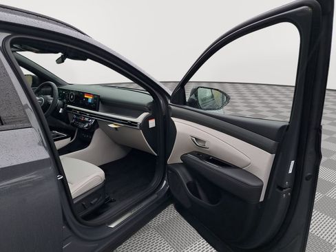 New 2026 Hyundai Tucson Limited image 17