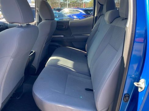 Used 2016 Toyota Tacoma SR5 w/ SR5 Appearance Package (SN) image 8