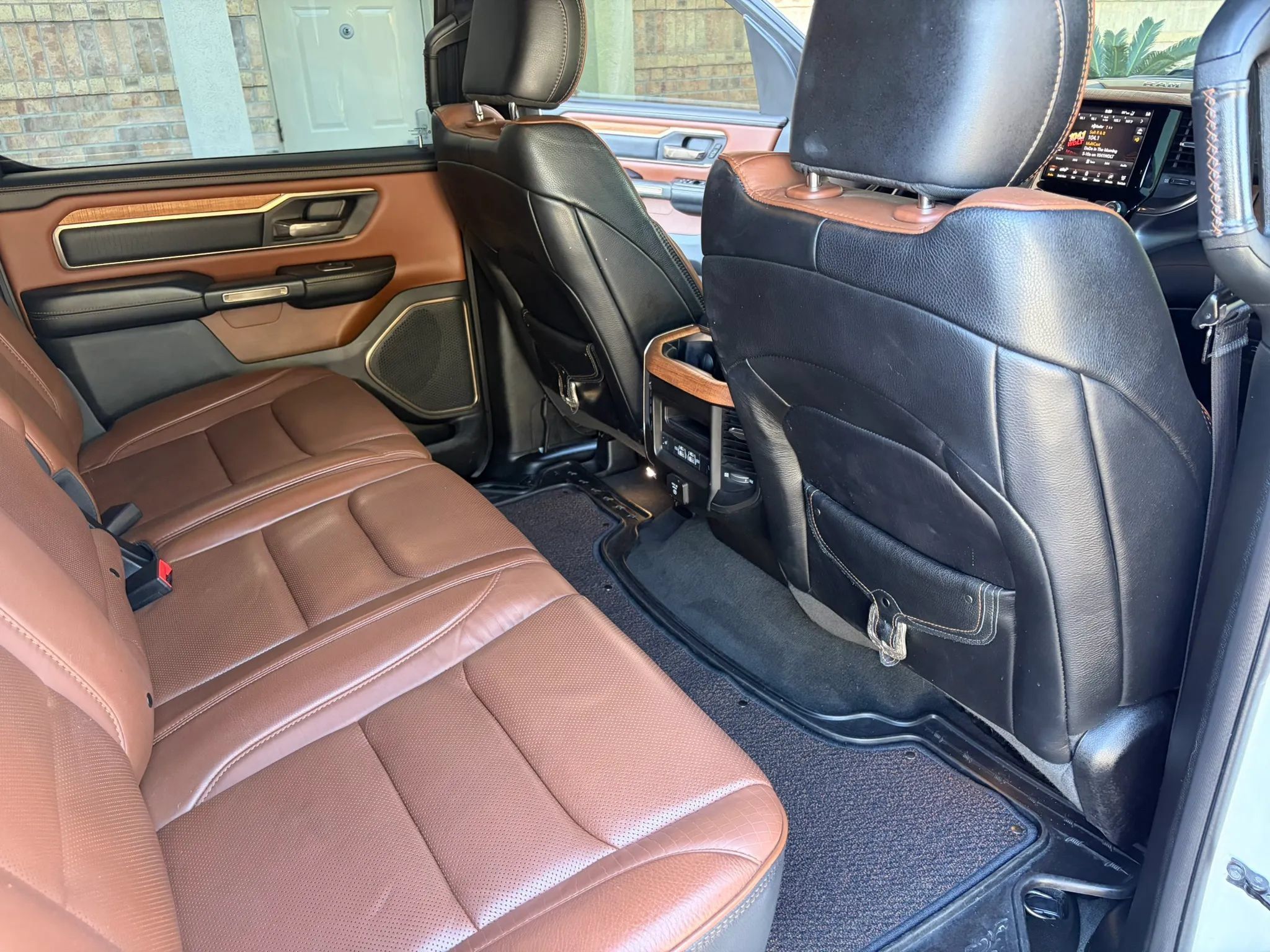 Used 2021 RAM 1500 Limited w/ Body Color Bumper Group AWD/4WD image 18