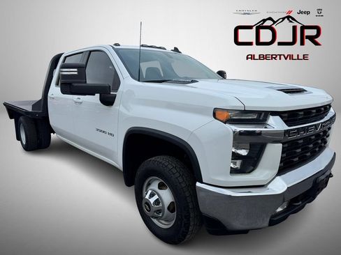 Used 2022 Chevrolet Silverado 3500 LT w/ Convenience Package AWD/4WD image 1