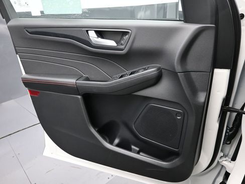 New 2025 Ford Escape ST-Line Elite image 15