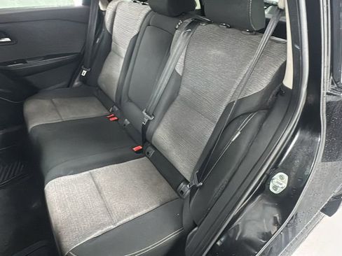 Used 2023 Nissan Rogue SV AWD/4WD image 12