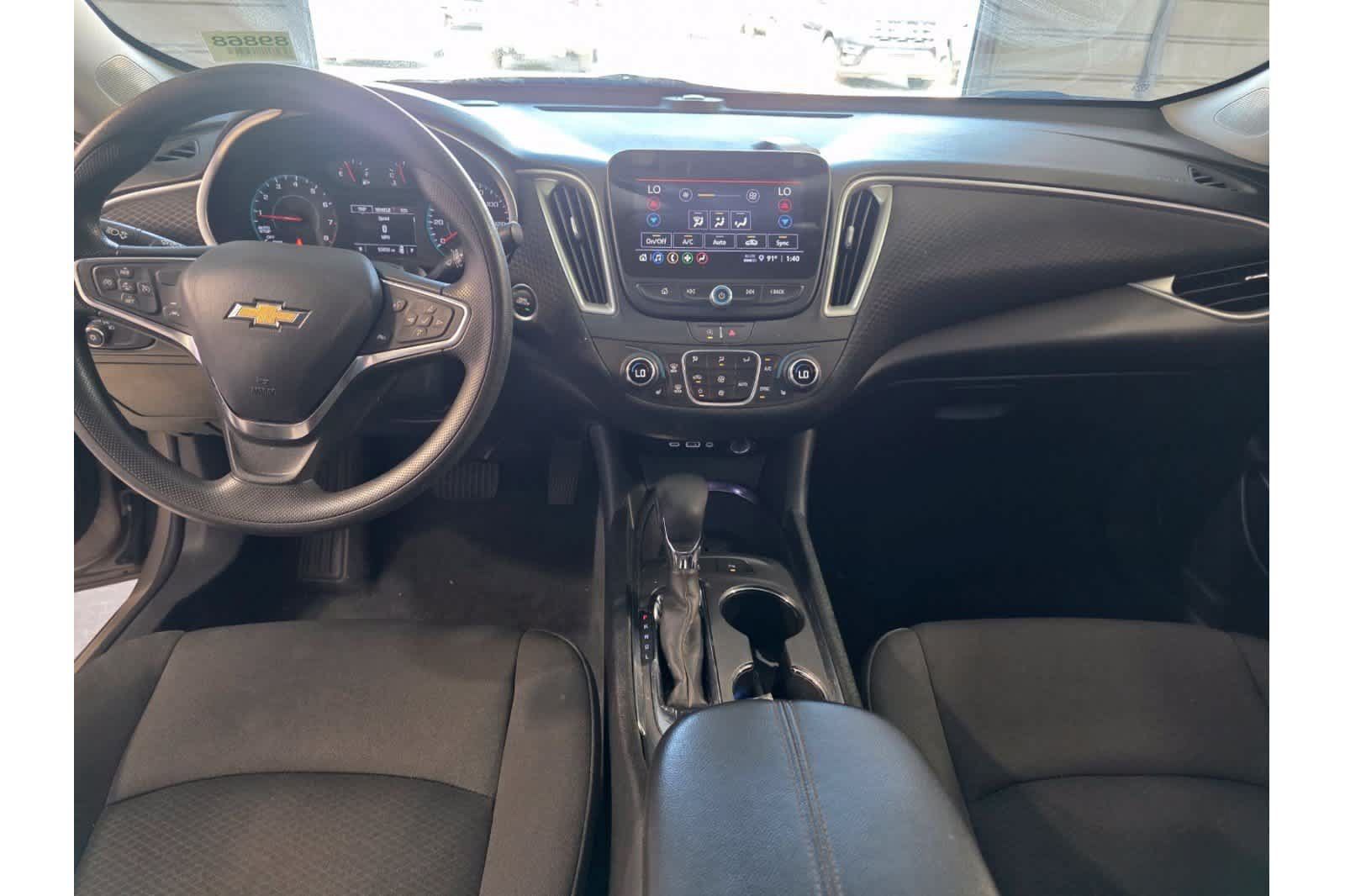 Used 2024 Chevrolet Malibu LT FWD image 16