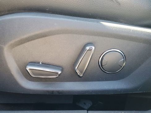 Used 2014 Ford Fusion SE w/ Equipment Group 202A image 17