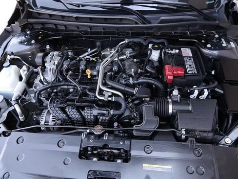 Certified 2025 Nissan Altima 2.5 SV FWD image 27