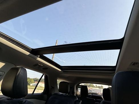 Used 2022 Ford Explorer XLT w/ Equipment Group 202A image 21