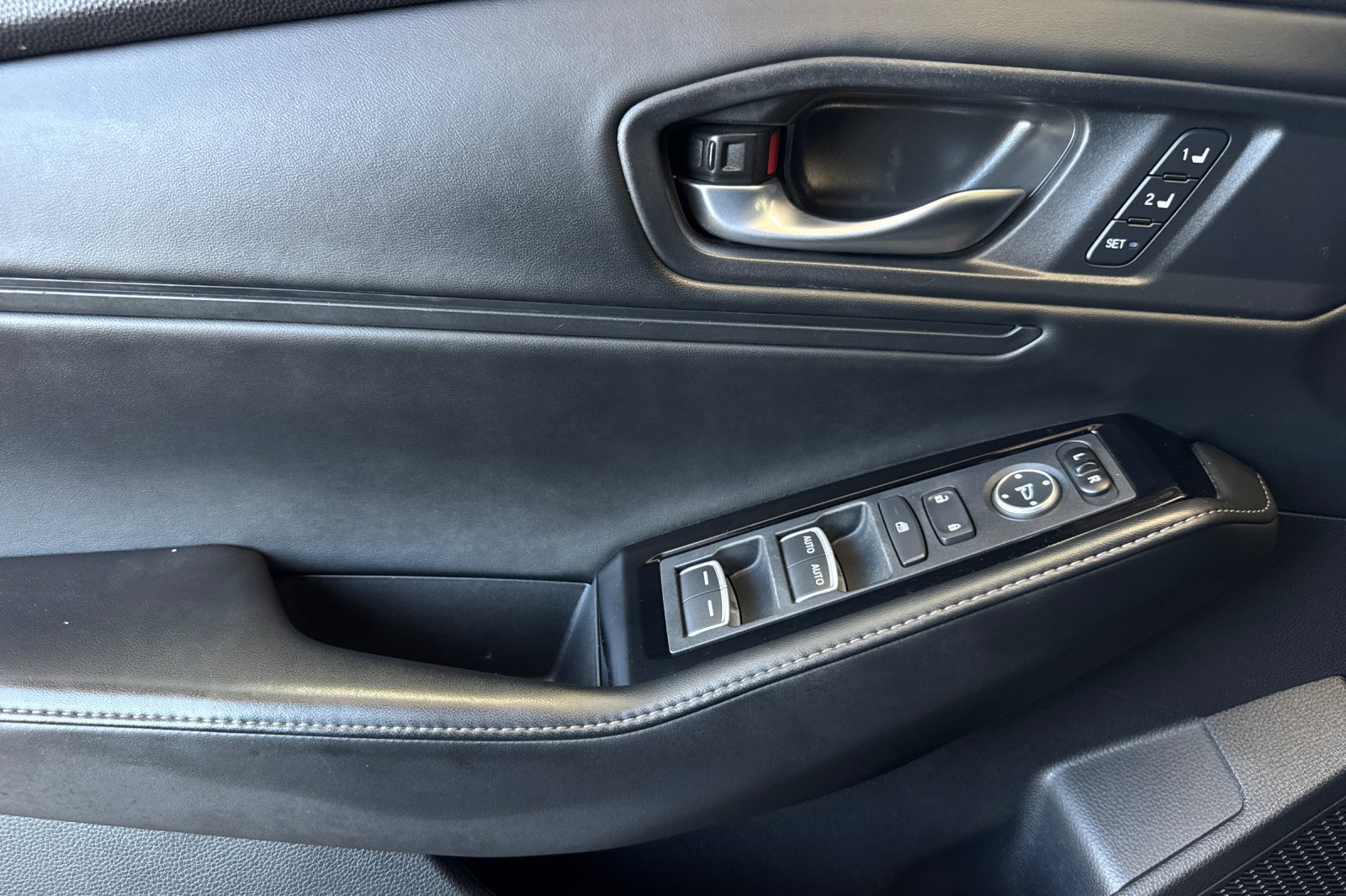 Used 2024 Honda Accord Touring image 11