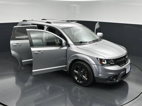 Used 2020 Dodge Journey Crossroad FWD image 36