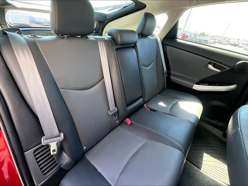 Used 2015 Toyota Prius Four FWD image 37