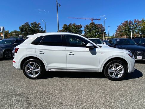 Used 2024 Audi Q5 e Premium Plus image 2