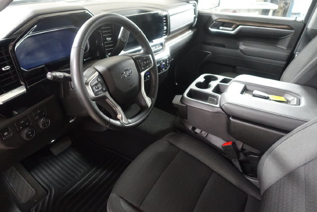 Used 2026 Chevrolet Silverado 1500 RST AWD/4WD image 10