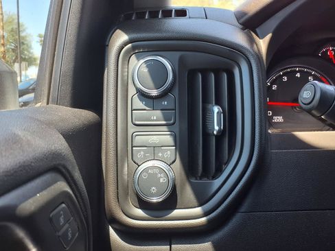 Used 2024 GMC Sierra 2500 Pro w/ Convenience Package AWD/4WD image 24