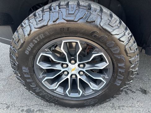 Used 2022 Chevrolet Colorado ZR2 AWD/4WD image 11
