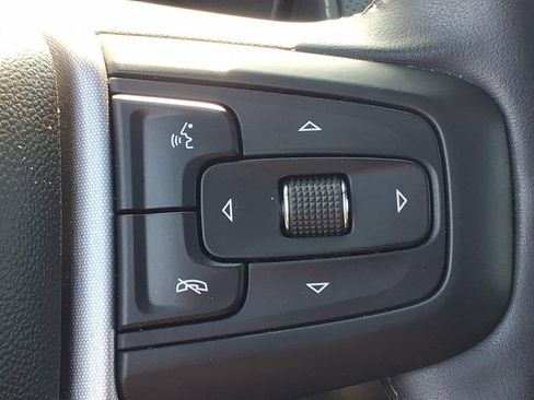 Used 2023 GMC Yukon SLT w/ SLT Premium Package AWD/4WD image 12