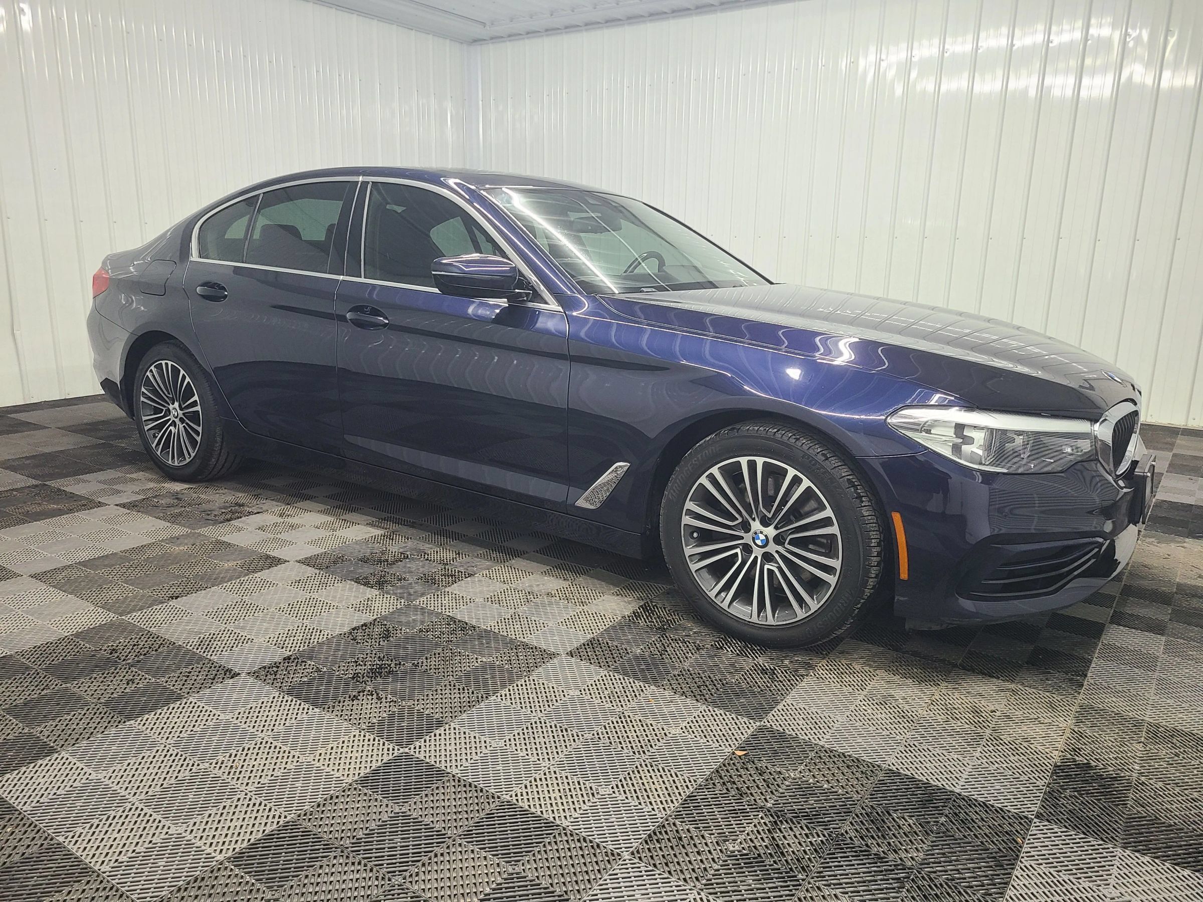 Used 2019 BMW 540i xDrive w/ Convenience Package AWD/4WD image 1