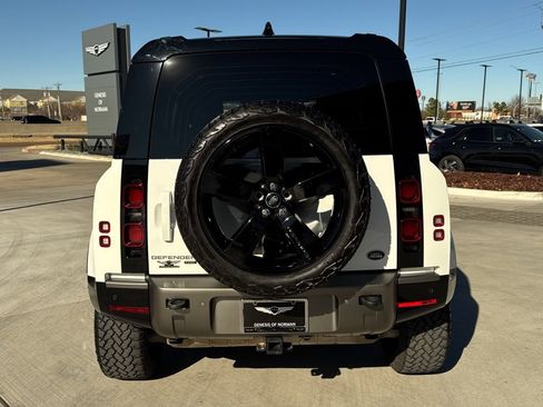 Used 2021 Land Rover Defender 90 X-Dynamic S image 5