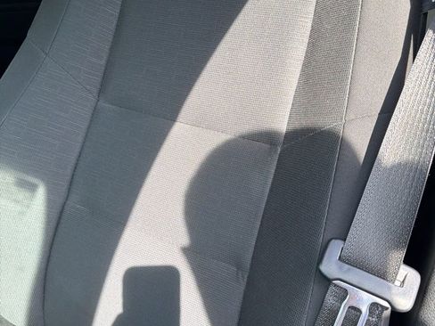 Used 2017 Jeep Grand Cherokee Laredo w/ Quick Order Package 23E image 5