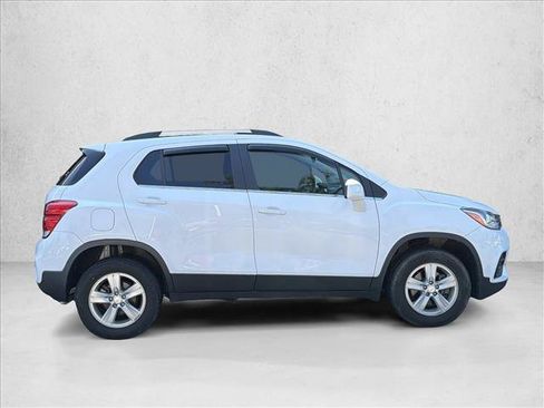 Used 2020 Chevrolet Trax LT AWD/4WD image 4