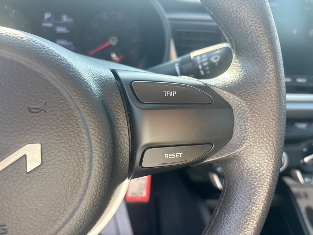 Used 2023 Kia Rio LX FWD image 30