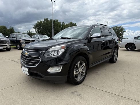 Used 2016 Chevrolet Equinox LTZ w/ Enhanced Convenience Package image 2