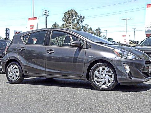 Used 2015 Toyota Prius C Two FWD image 4