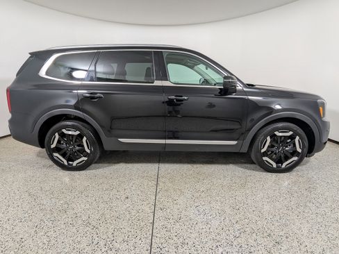 Used 2025 Kia Telluride S AWD/4WD image 8