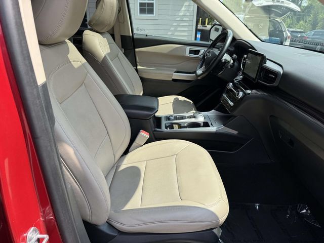 Used 2021 Ford Explorer Limited w/ Hybrid Equipment Group 310A AWD/4WD image 9
