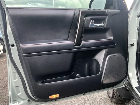 Used 2023 Toyota 4Runner TRD Off-Road Premium image 22