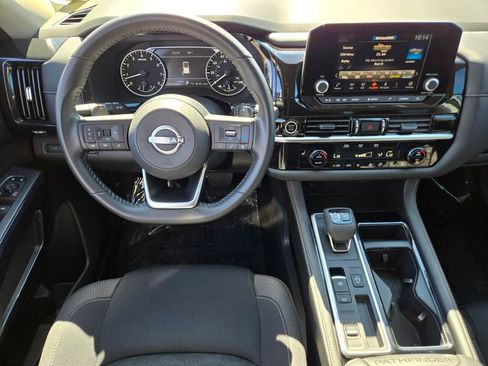 Used 2024 Nissan Pathfinder SV w/ Black Appearance Package FWD image 13