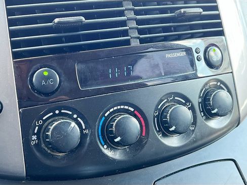 Used 2007 Toyota Sienna FWD image 14