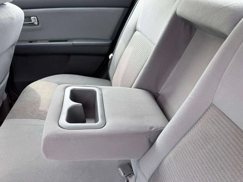 Used 2012 Nissan Sentra 2.0 SR w/ Special Edition Pkg FWD image 8
