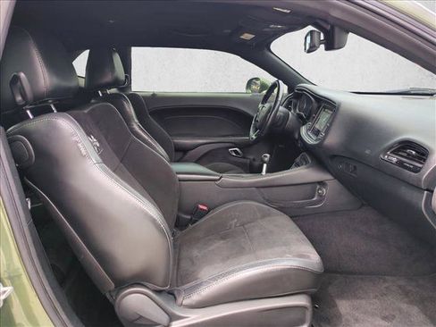 Used 2018 Dodge Challenger R/T Scat Pack RWD image 19
