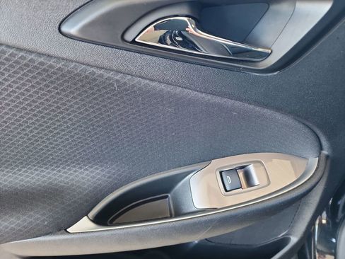 Used 2024 Chevrolet Malibu LT image 36