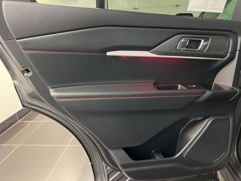 New 2026 Ford Explorer ST-Line w/ ST-Line Street Pack image 35