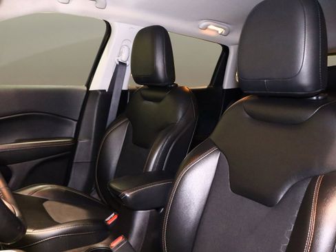 Used 2019 Jeep Compass Latitude w/ Safety & Security Group image 15