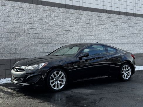 Used 2013 Hyundai Genesis 2.0T image 5