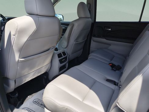 Used 2020 Honda Pilot EX-L image 16