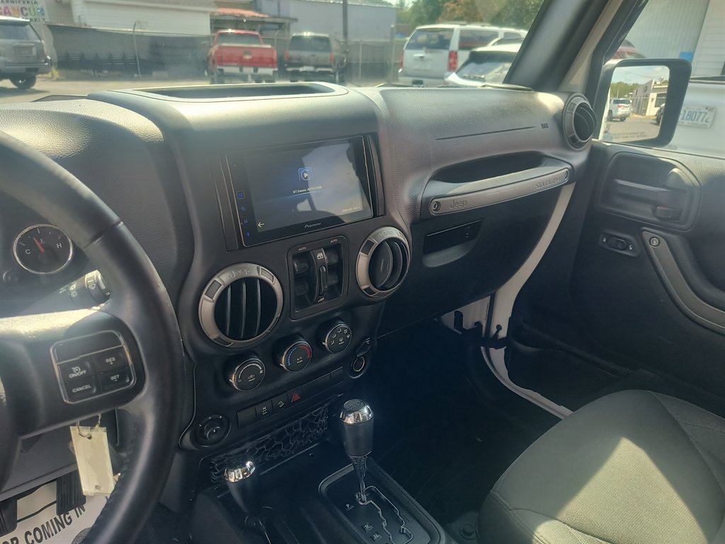 Used 2017 Jeep Wrangler Unlimited Sport w/ Quick Order Package 24S AWD/4WD image 19