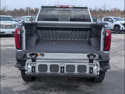 New 2026 GMC Sierra 2500 Denali w/ Denali Reserve Package image 18