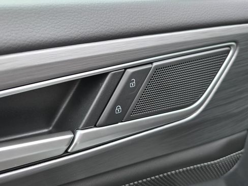 New 2026 Volkswagen Atlas Cross Sport SE AWD/4WD image 29