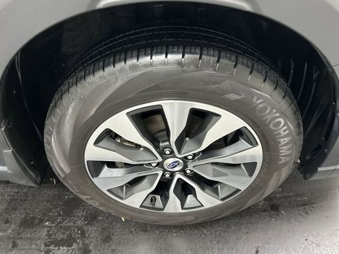 Used 2024 Subaru Outback Limited XT AWD/4WD image 8