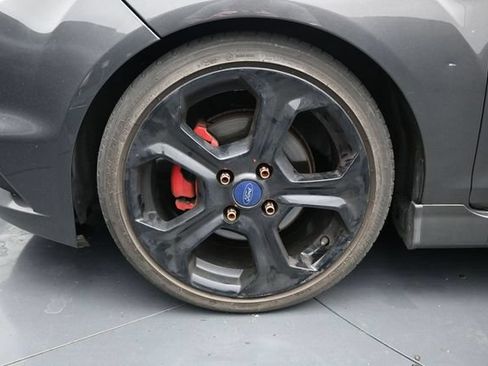 Used 2018 Ford Fiesta ST FWD image 10