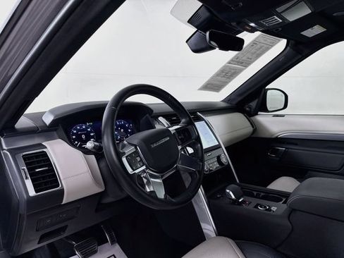 Used 2021 Land Rover Discovery S R-Dynamic AWD/4WD image 9