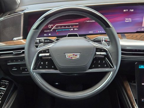 New 2026 Cadillac Escalade ESV Platinum Sport w/ LPO, ONYX Package AWD/4WD image 15